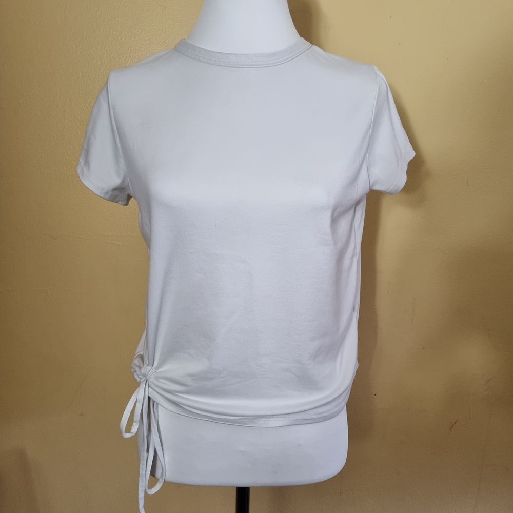 Womens Olivia Rae New York Size L  White Color Girls T-Shirt Short Used